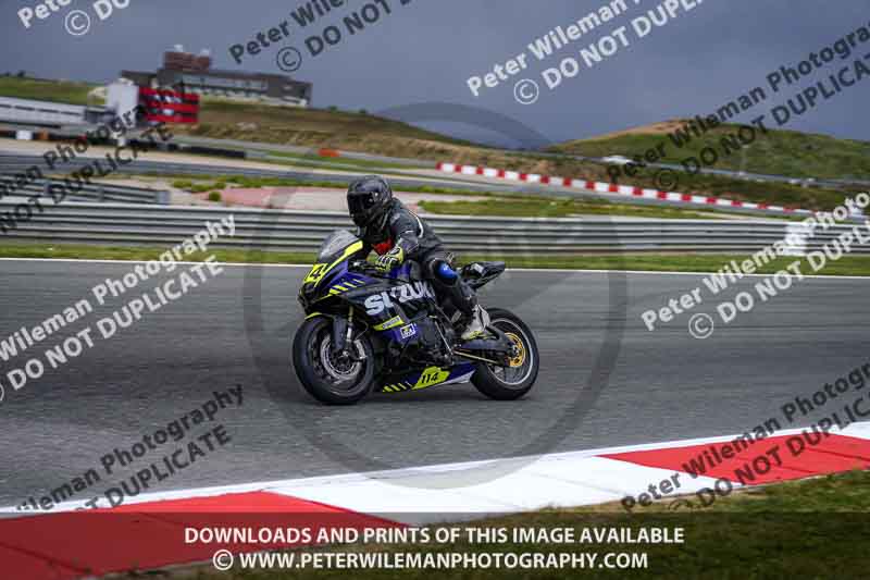 cadwell no limits trackday;cadwell park;cadwell park photographs;cadwell trackday photographs;enduro digital images;event digital images;eventdigitalimages;navarra;no limits trackdays;peter wileman photography;racing digital images;trackday digital images;trackday photos